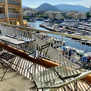 https://appartement-lumineux-6-places-avec-vue-sur-marina.fr-provencehotel.com