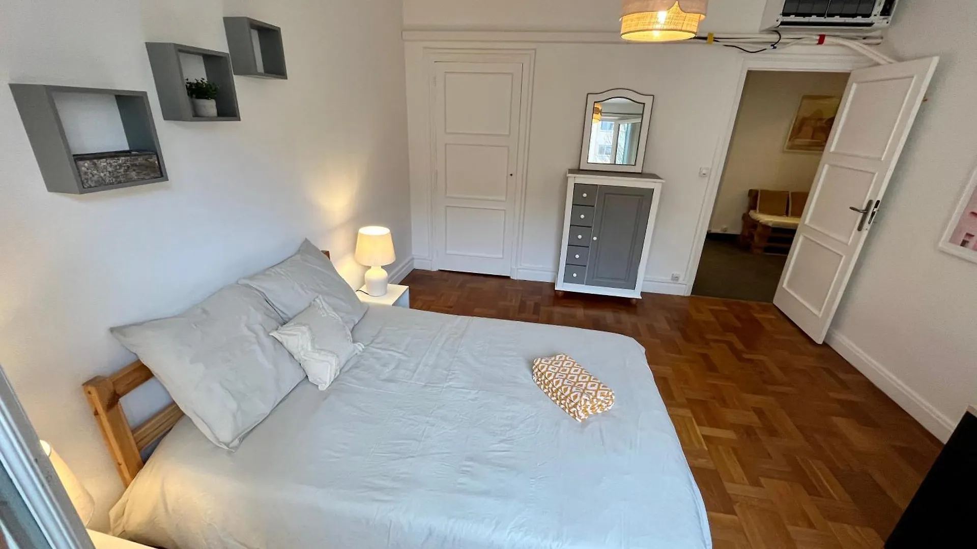Suite Corneille Lyon Appartement